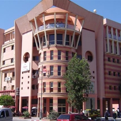 De prijs van de plaatselijke huren achteruitgang in Marrakech