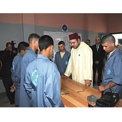 Zijne Majesteit de Koning ingeluid in Marrakech de training Center van de gevangenis huis en het Centrum voor de bescherming van kinderen
