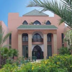 de faculteit geneeskunde en farmaceutice van Marrakesj: ambitie van 3300 artsen in 2020