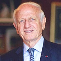 De persvrijheid in een debat in Marrakech door de heer azoulay