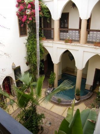 Riad Al faras, bewaker op